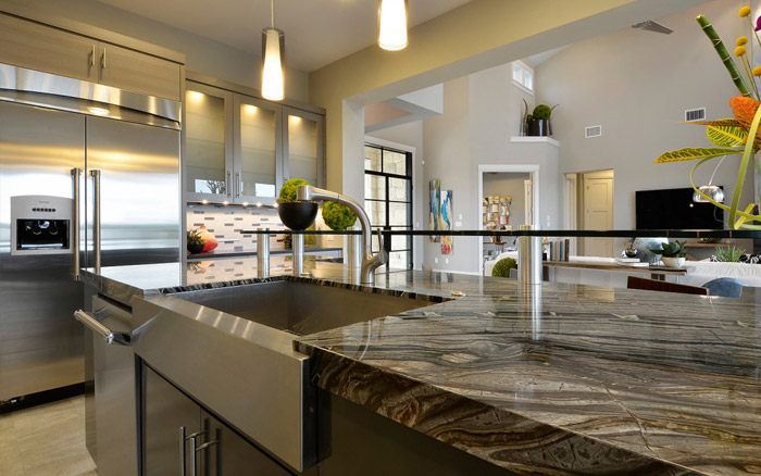 Silver Wave Marble A striking combination of a deep black background with waves of white and dark grey veining.