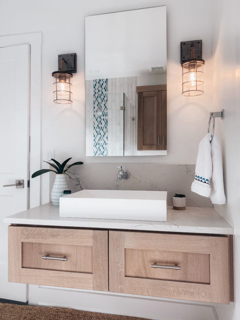 Pacshore Quartz Calacatta Lincoln Sporadic veining flows across the surface, yet provides a cohesive look.