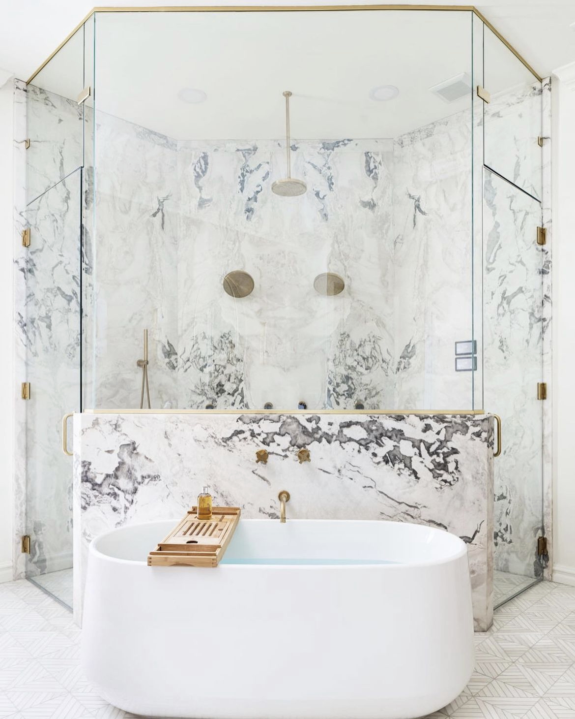  Free Standing Tub